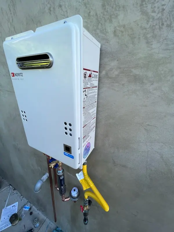 Tankless water heater installation for Mount Dora homes